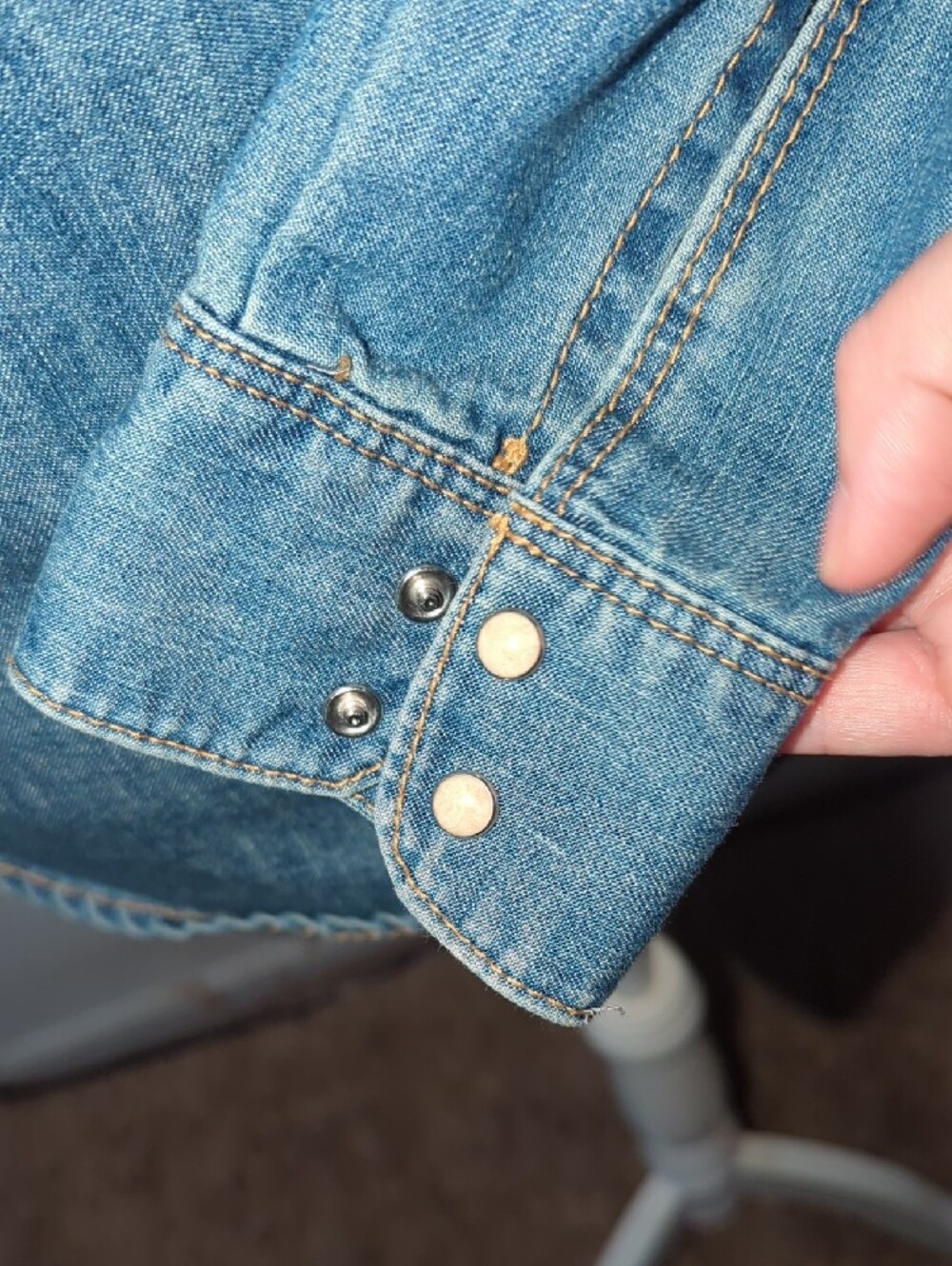 H&M Light Blue Denim Top - Picture 8 of 9